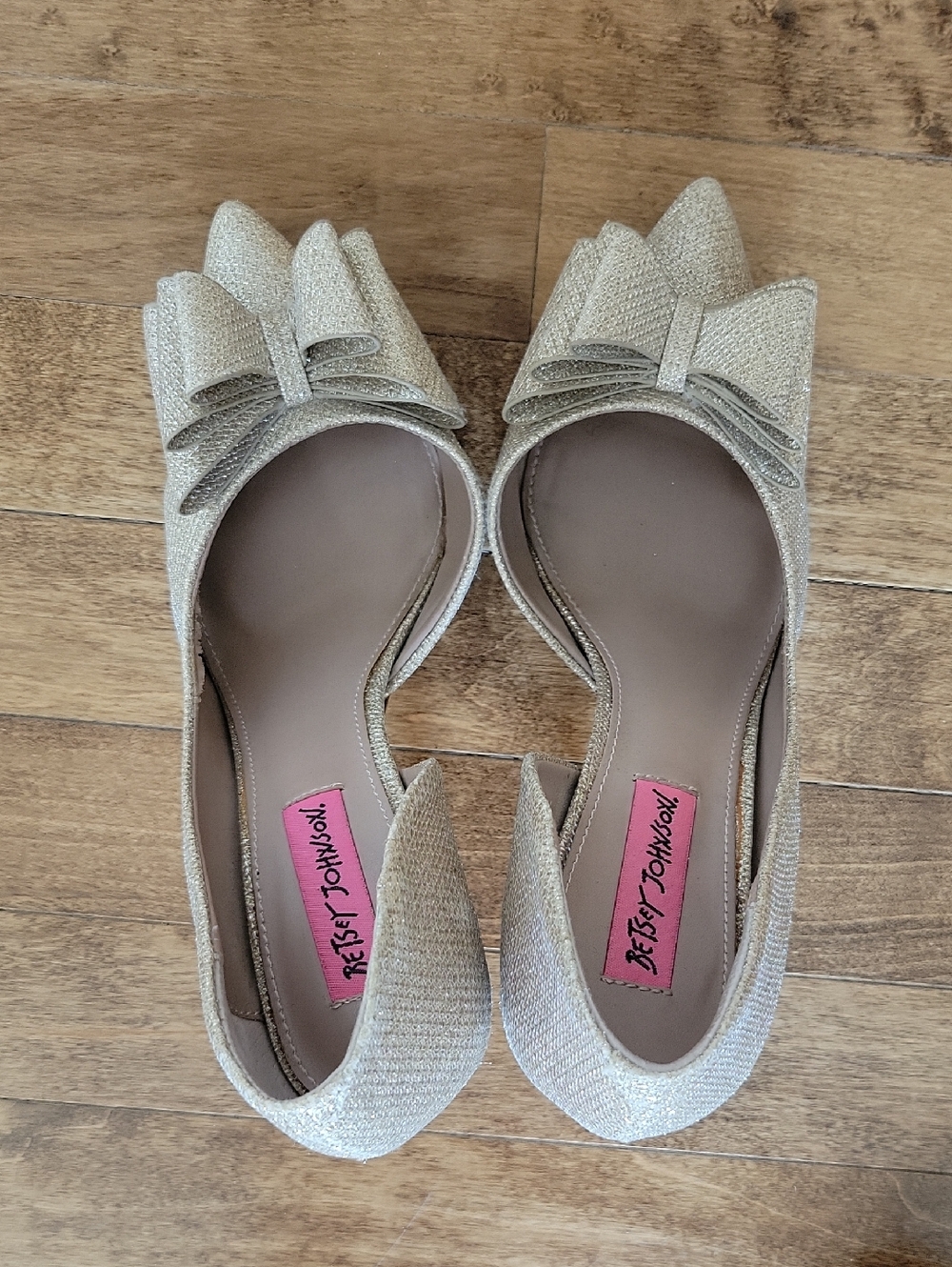 Betsey Johnson Glitter Gold Pointed Bow Flats